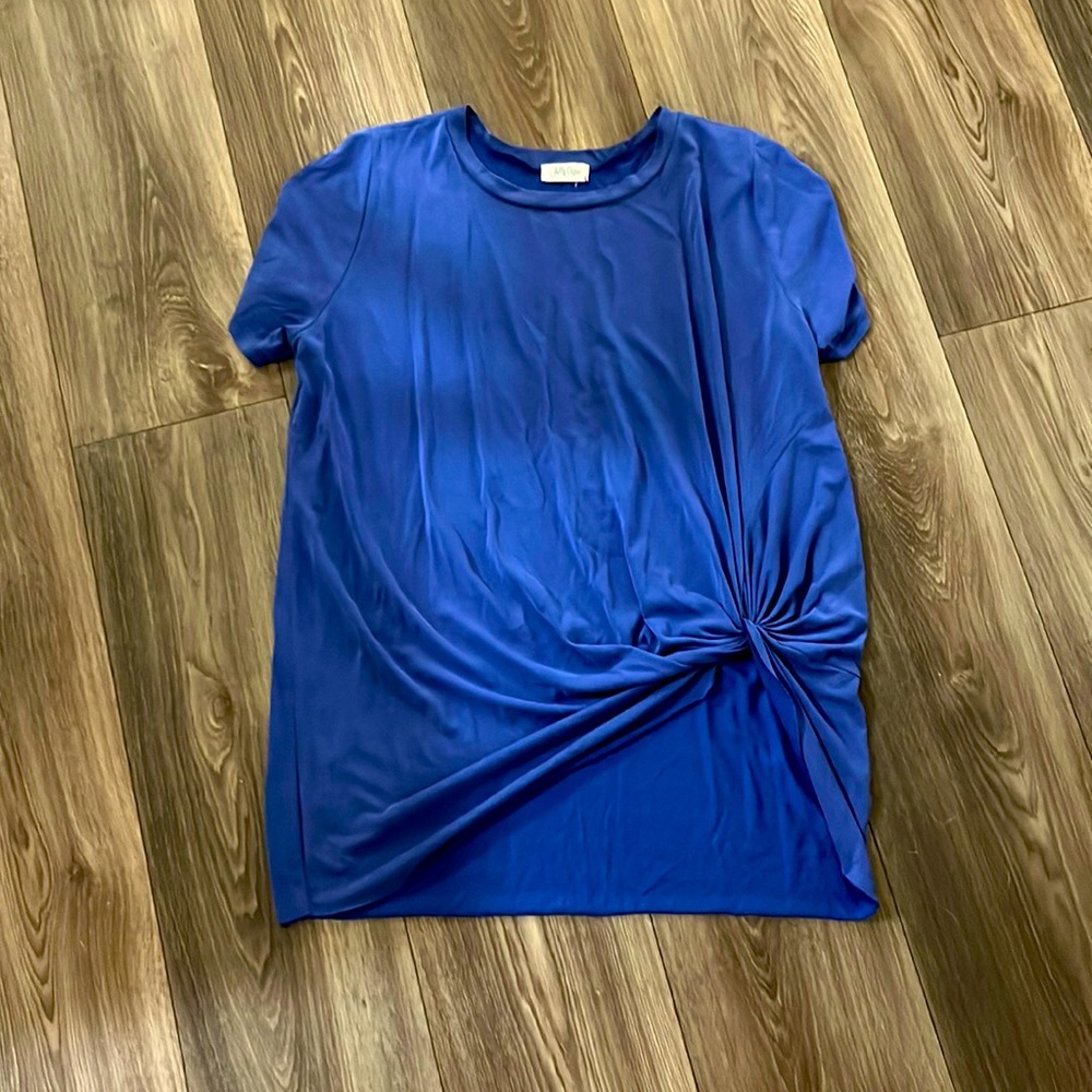 ⭐️ 3 for $25 ⭐️ Ally Oops royal blue front knot tie shirt size L
